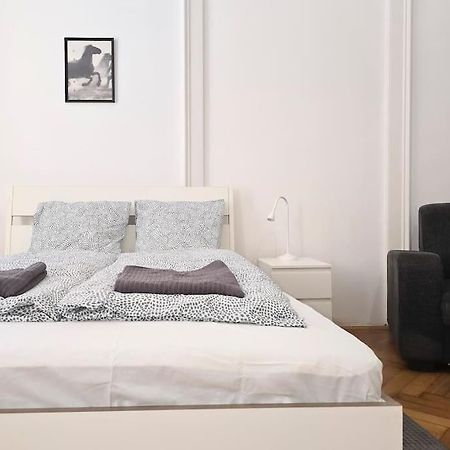 Seventh Sense Apartment 布达佩斯 外观 照片