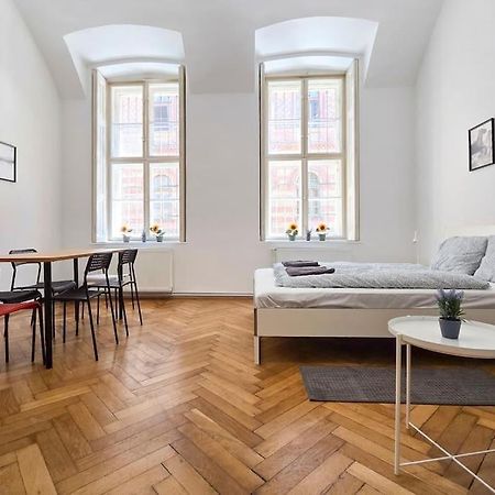 Seventh Sense Apartment 布达佩斯 外观 照片