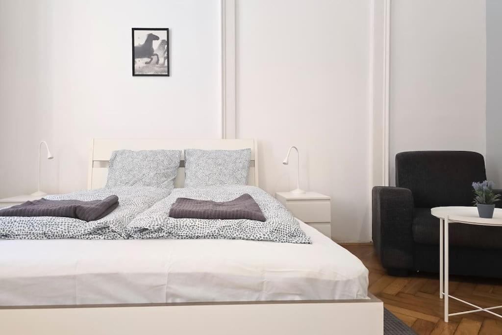 Seventh Sense Apartment 布达佩斯 外观 照片